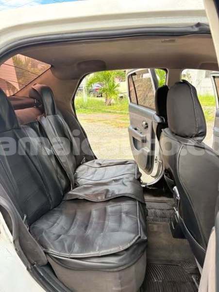 Big with watermark nissan tiida kingston kingston 5705