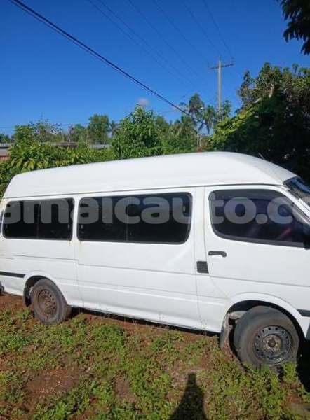 Big with watermark toyota alphard clarendon import dubai 5706