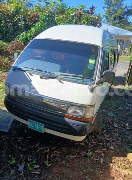 Big with watermark toyota alphard clarendon import dubai 5706