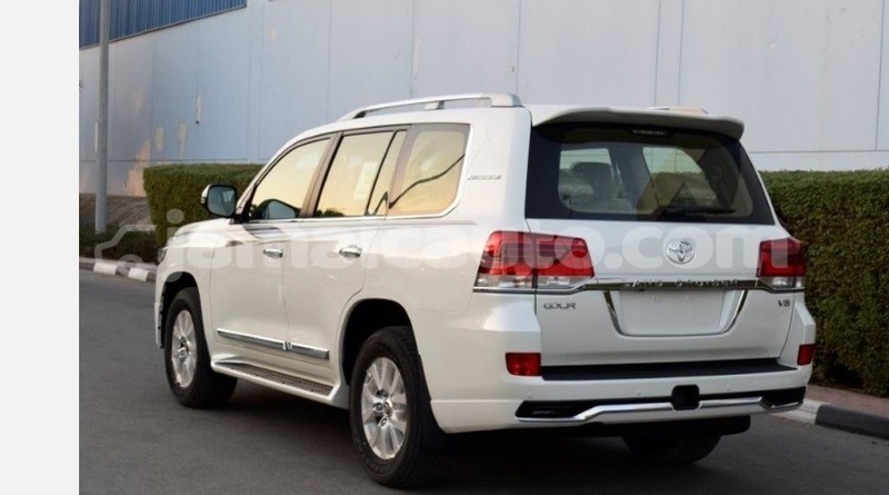 Big with watermark toyota land cruiser kingston kingston 5712