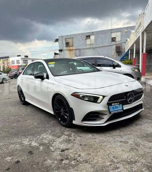 Big with watermark mercedes benz a class manchester mandeville 5718