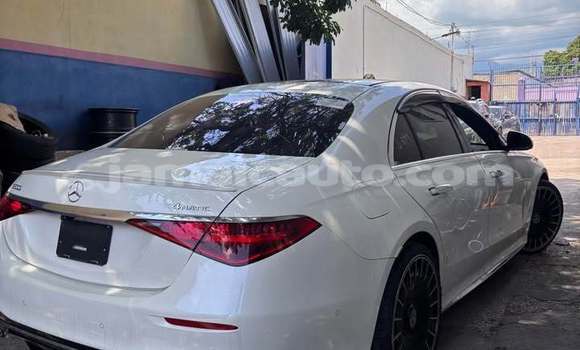 Buy Used Mercedes-Benz S–Class White Car in Kingston in Kingston Buy Used Mercedes-Benz S–Class White Car in Kingston in Kingston
