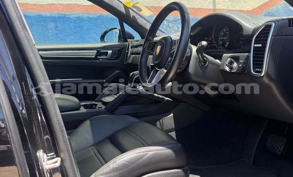 Buy Used Porsche Cayenne Black Car in May Pen in Clarendon Buy Used Porsche Cayenne Black Car in May Pen in Clarendon