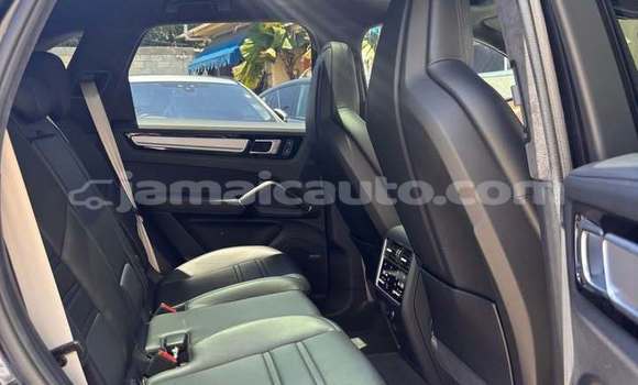 Buy Used Porsche Cayenne Black Car in May Pen in Clarendon Buy Used Porsche Cayenne Black Car in May Pen in Clarendon