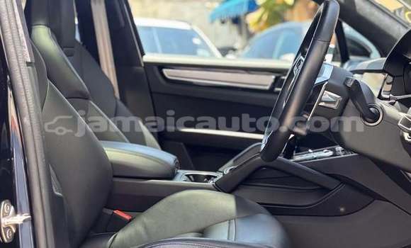 Buy Used Porsche Cayenne Black Car in May Pen in Clarendon Buy Used Porsche Cayenne Black Car in May Pen in Clarendon