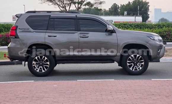 Buy Used Toyota Land Cruiser Prado Brown Car in Kingston in Kingston Buy Used Toyota Land Cruiser Prado Brown Car in Kingston in Kingston