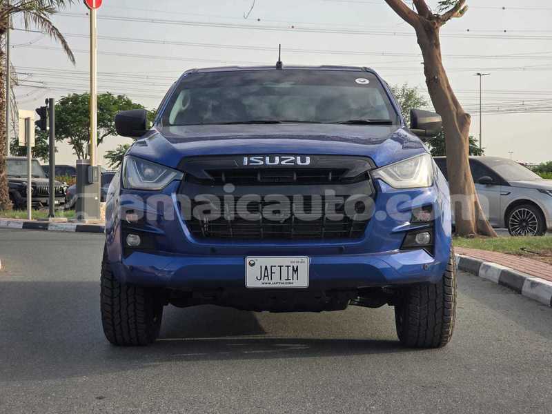 Big with watermark isuzu d max clarendon import dubai 5730