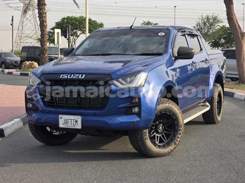 Big with watermark isuzu d max clarendon import dubai 5730