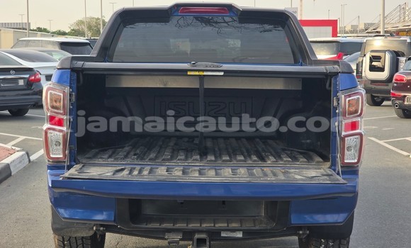 Buy Used Isuzu D–MAX Blue Car in Import - Dubai in Clarendon Buy Used Isuzu D–MAX Blue Car in Import - Dubai in Clarendon