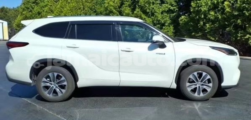 Big with watermark toyota highlander kingston kingston 5731