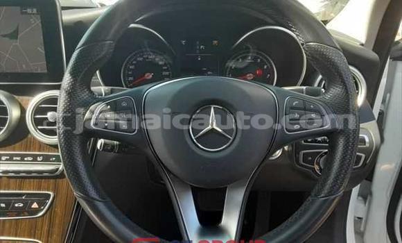 Buy Used Mercedes-Benz 200 White Car in Kingston in Kingston Buy Used Mercedes-Benz 200 White Car in Kingston in Kingston