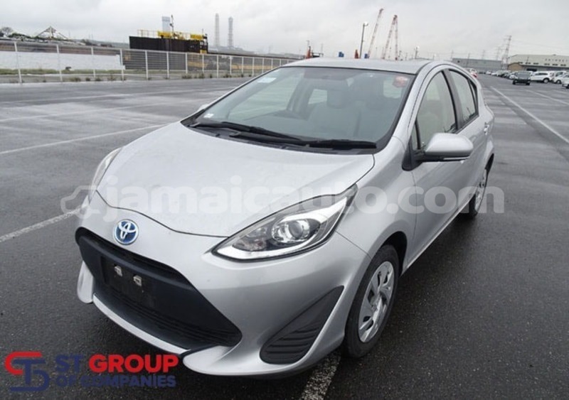 Big with watermark toyota aqua kingston kingston 5736