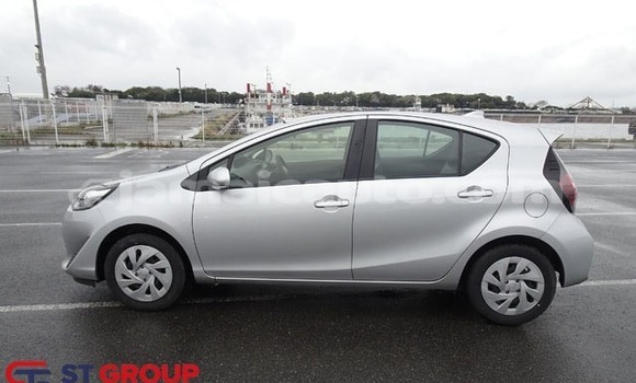 Buy Used Toyota Aqua Silver Car in Kingston in Kingston Buy Used Toyota Aqua Silver Car in Kingston in Kingston