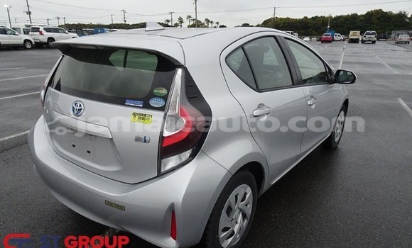 Buy Used Toyota Aqua Silver Car in Kingston in Kingston Buy Used Toyota Aqua Silver Car in Kingston in Kingston