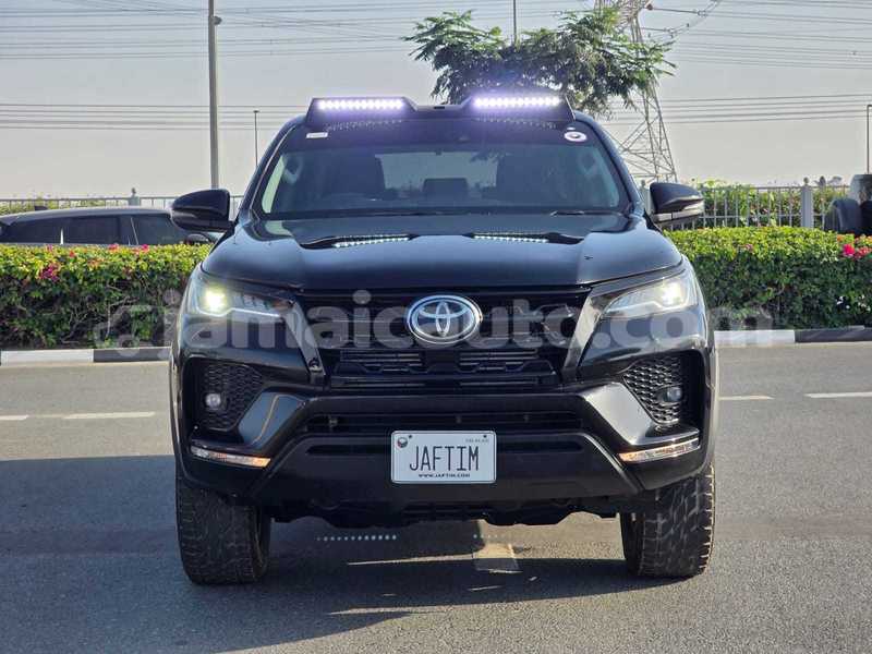 Big with watermark toyota fortuner clarendon import dubai 5737