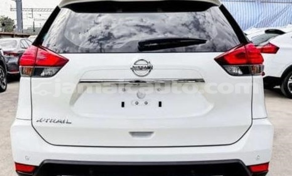 Acheter Occasion Voiture Nissan X–Trail Blanc à Kingston, Kingston Acheter Occasion Voiture Nissan X–Trail Blanc à Kingston, Kingston