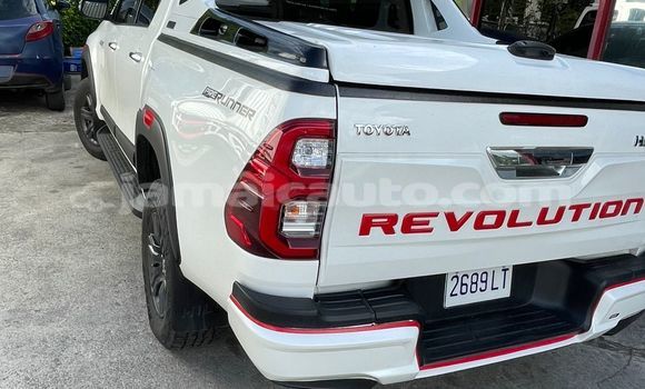 Acheter Occasion Voiture Toyota Hiluxe Revo Blanc à Kingston, Kingston Acheter Occasion Voiture Toyota Hiluxe Revo Blanc à Kingston, Kingston