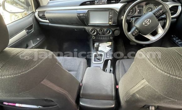 Acheter Occasion Voiture Toyota Hiluxe Revo Blanc à Kingston, Kingston Acheter Occasion Voiture Toyota Hiluxe Revo Blanc à Kingston, Kingston
