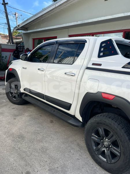 Big with watermark toyota hiluxe revo kingston kingston 5746