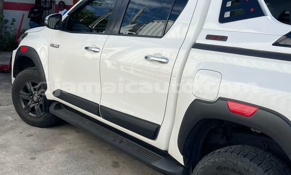 Acheter Occasion Voiture Toyota Hiluxe Revo Blanc à Kingston, Kingston Acheter Occasion Voiture Toyota Hiluxe Revo Blanc à Kingston, Kingston