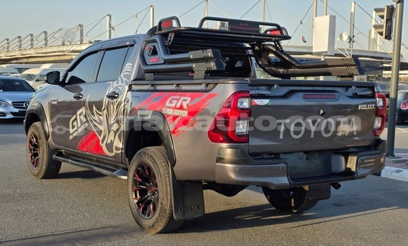 Acheter Occasion Voiture Toyota Hilux Noir à Import - Dubai, Clarendon Acheter Occasion Voiture Toyota Hilux Noir à Import - Dubai, Clarendon