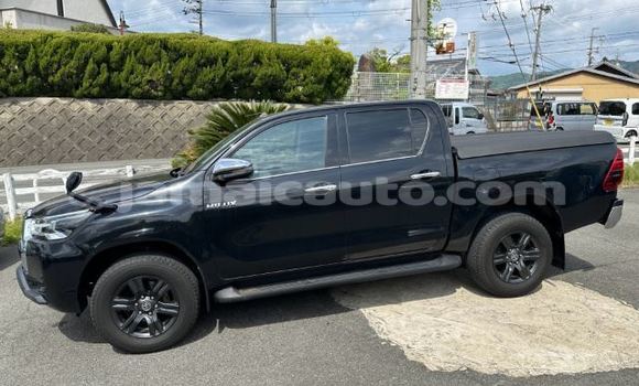 Acheter Occasion Voiture Toyota Hilux Noir à Kingston, Kingston Acheter Occasion Voiture Toyota Hilux Noir à Kingston, Kingston