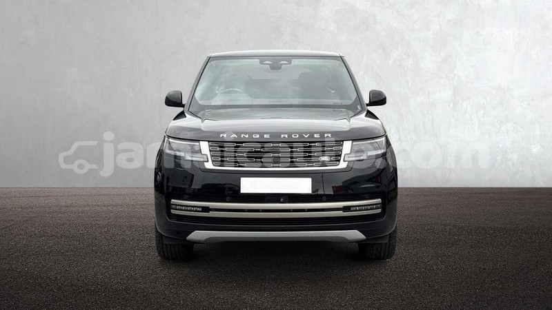 Big with watermark land rover range rover clarendon import dubai 5755