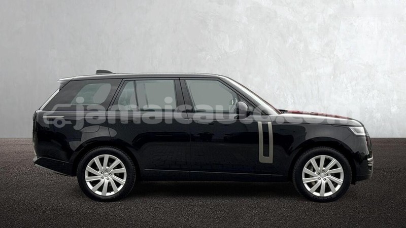 Big with watermark land rover range rover clarendon import dubai 5755
