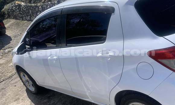 Buy Used Toyota Vitz White Car in Falmouth in Trelawney Buy Used Toyota Vitz White Car in Falmouth in Trelawney