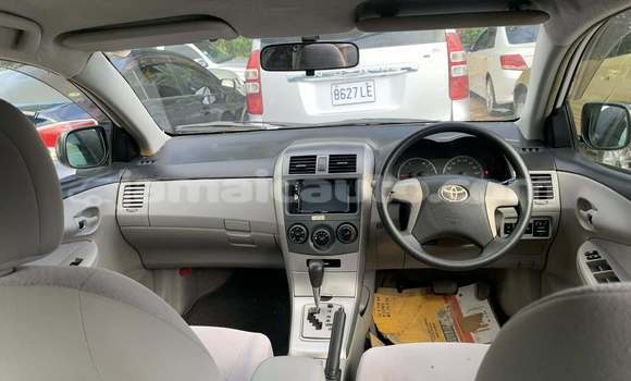 Buy Used Toyota Axio White Car in May Pen in Clarendon Buy Used Toyota Axio White Car in May Pen in Clarendon