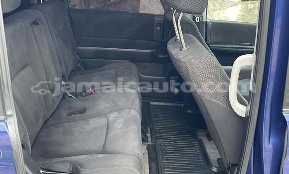 Buy Used Honda Stepwgn Blue Car in May Pen in Clarendon Buy Used Honda Stepwgn Blue Car in May Pen in Clarendon