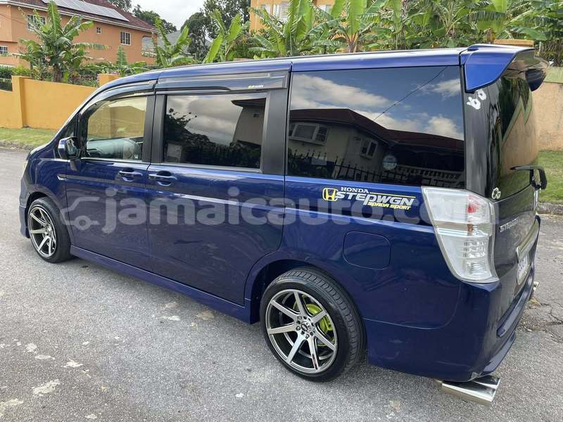 Big with watermark honda stepwgn clarendon may pen 5772