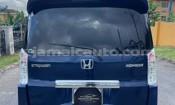 Buy Used Honda Stepwgn Blue Car in May Pen in Clarendon Buy Used Honda Stepwgn Blue Car in May Pen in Clarendon