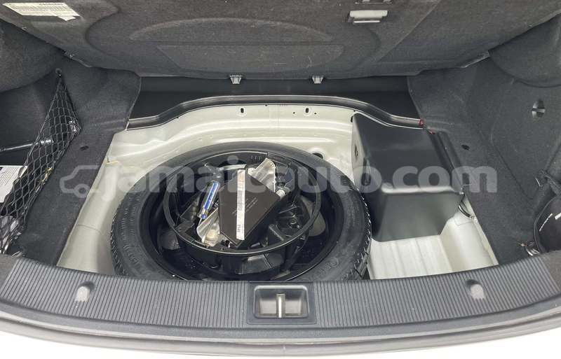Big with watermark mercedes benz e class clarendon may pen 5773