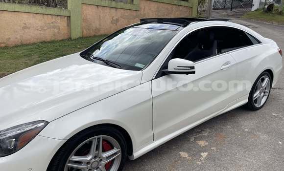 Buy Used Mercedes-Benz E–Class White Car in May Pen in Clarendon Buy Used Mercedes-Benz E–Class White Car in May Pen in Clarendon