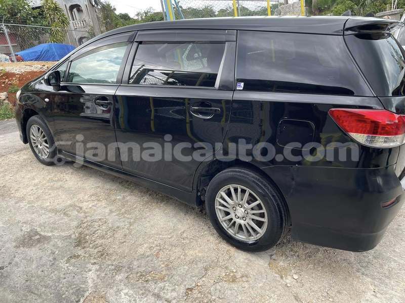 Big with watermark toyota wish clarendon may pen 5778