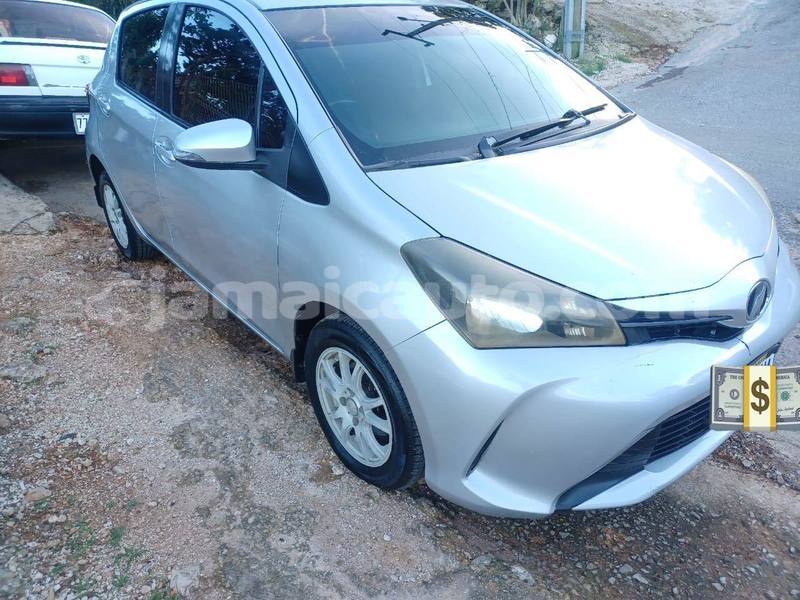 Big with watermark toyota vitz clarendon may pen 5780
