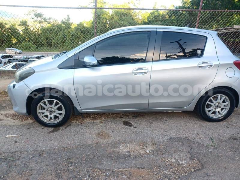 Big with watermark toyota vitz clarendon may pen 5780