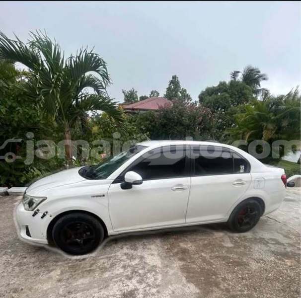 Big with watermark toyota axio manchester mandeville 5791