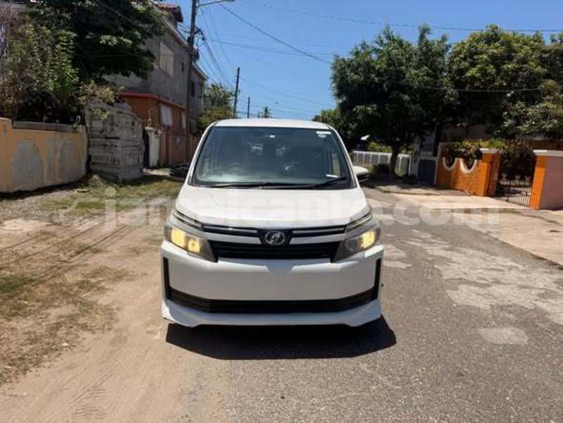 Big with watermark toyota voxy trelawney albert town 5804