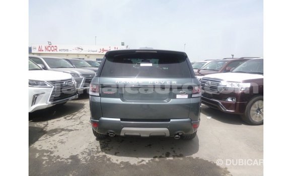 Buy Import Land Rover Range Rover Green Car in Import - Dubai in Clarendon Buy Import Land Rover Range Rover Green Car in Import - Dubai in Clarendon