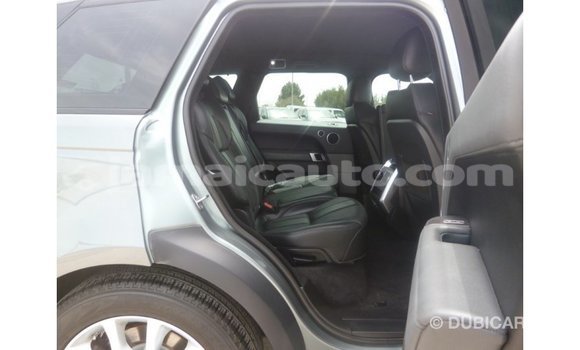 Buy Import Land Rover Range Rover Green Car in Import - Dubai in Clarendon Buy Import Land Rover Range Rover Green Car in Import - Dubai in Clarendon