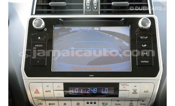 Acheter Import Voiture Toyota Prado Blanc à Import - Dubai, Clarendon Acheter Import Voiture Toyota Prado Blanc à Import - Dubai, Clarendon