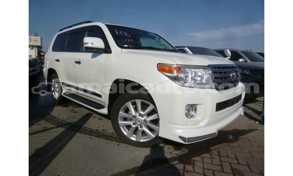 Buy Import Toyota Land Cruiser White Car in Import - Dubai in Clarendon Buy Import Toyota Land Cruiser White Car in Import - Dubai in Clarendon