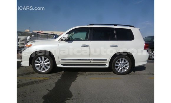 Buy Import Toyota Land Cruiser White Car in Import - Dubai in Clarendon Buy Import Toyota Land Cruiser White Car in Import - Dubai in Clarendon