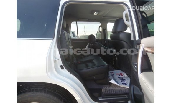 Buy Import Toyota Land Cruiser White Car in Import - Dubai in Clarendon Buy Import Toyota Land Cruiser White Car in Import - Dubai in Clarendon