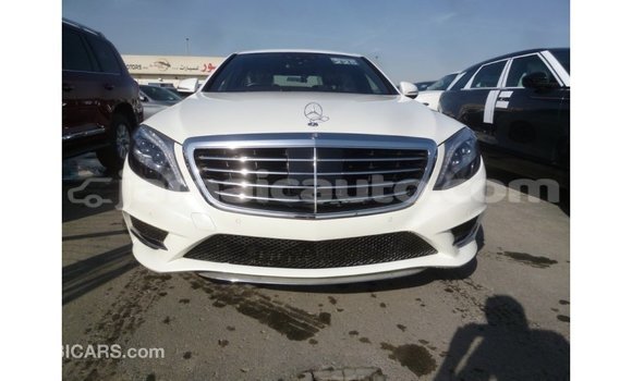 Buy Import Mercedes-Benz 190 (W201) White Car in Import - Dubai in Clarendon Buy Import Mercedes-Benz 190 (W201) White Car in Import - Dubai in Clarendon