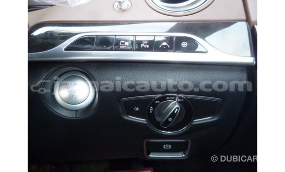 Buy Import Mercedes-Benz 190 (W201) White Car in Import - Dubai in Clarendon Buy Import Mercedes-Benz 190 (W201) White Car in Import - Dubai in Clarendon