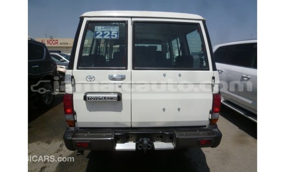 Buy Import Toyota Land Cruiser White Car in Import - Dubai in Clarendon Buy Import Toyota Land Cruiser White Car in Import - Dubai in Clarendon