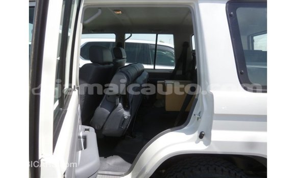 Buy Import Toyota Land Cruiser White Car in Import - Dubai in Clarendon Buy Import Toyota Land Cruiser White Car in Import - Dubai in Clarendon